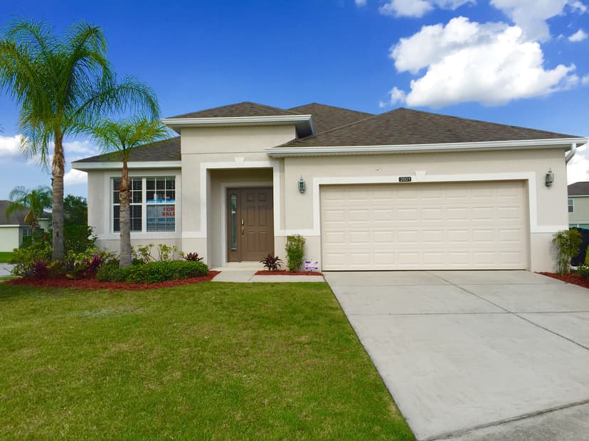 Wyndham Lakes Estates w/Upgrades